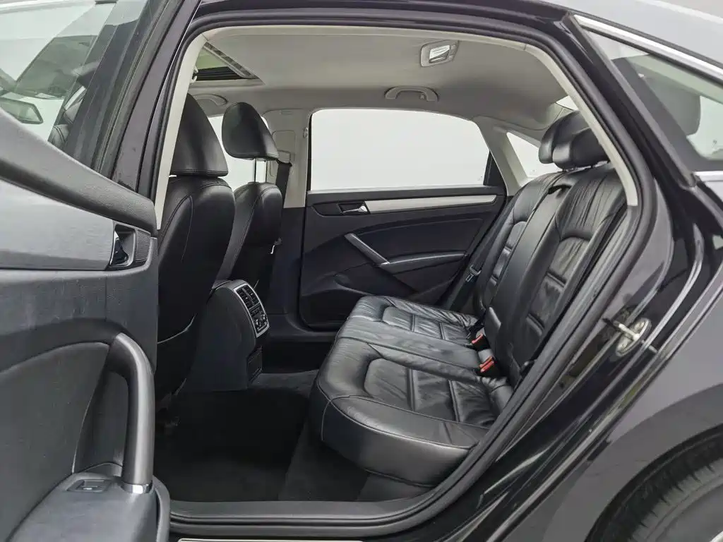 Volkswagen Passat — миниатюра 15