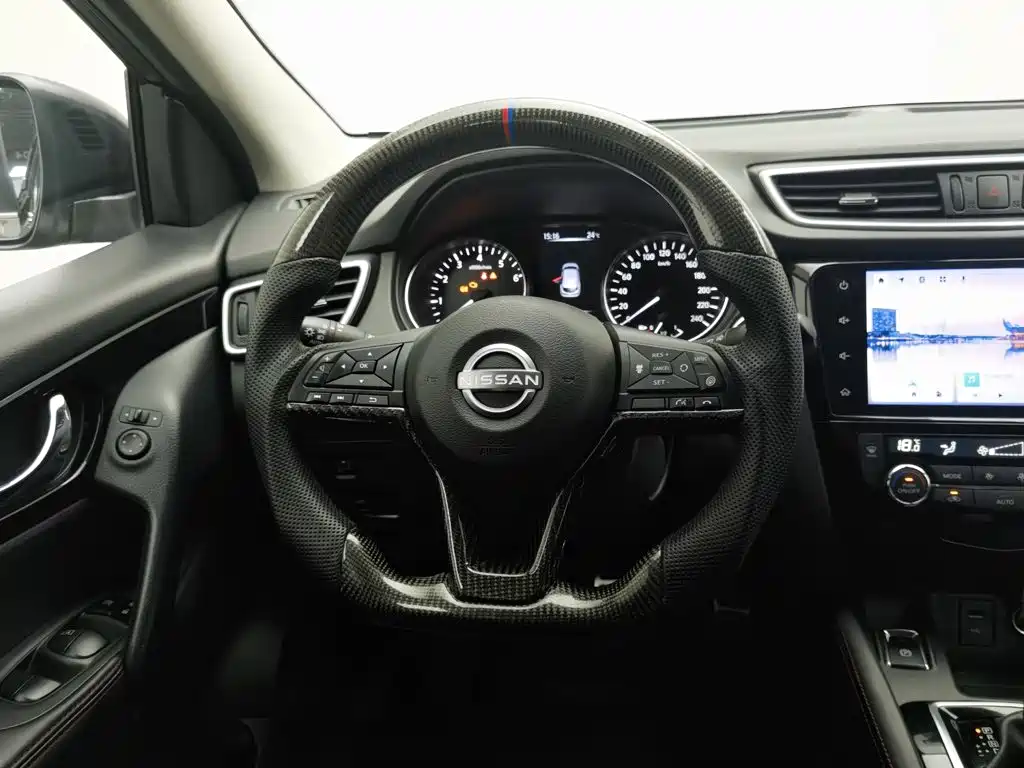 Nissan Qashqai — миниатюра 11
