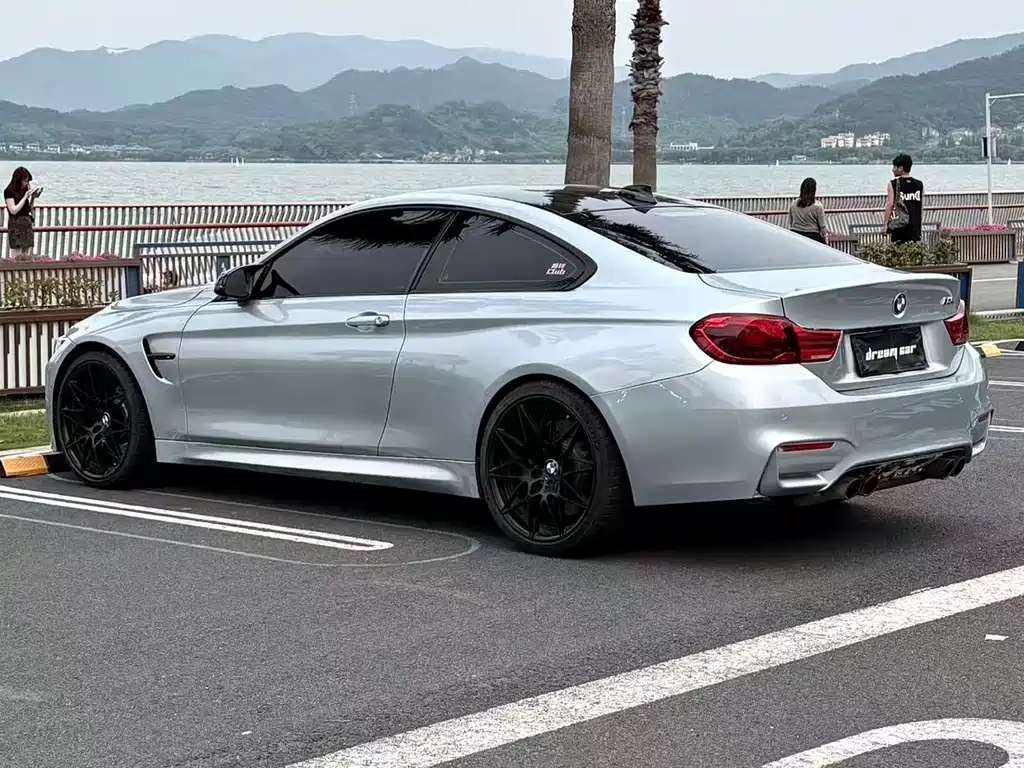 BMW M4 2017 M4