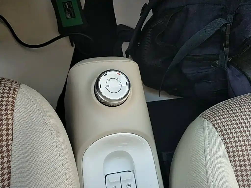 Wuling MINIEV — миниатюра 14