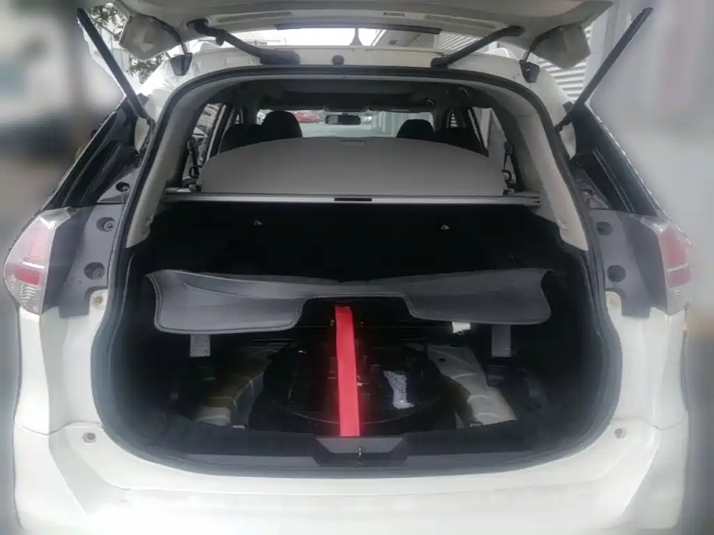 Nissan X-Trail — миниатюра 24