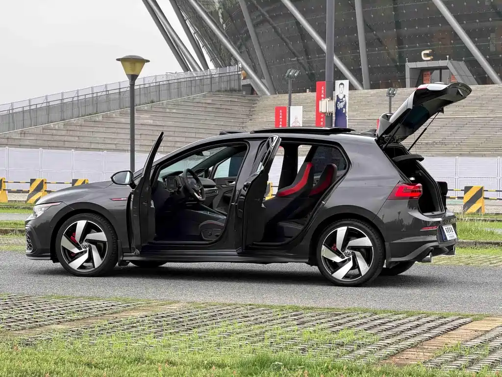 Volkswagen Golf GTI — миниатюра 27