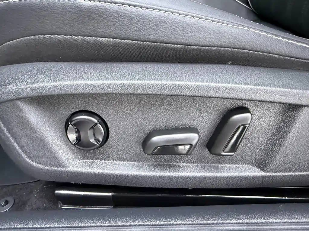 Volkswagen Passat — миниатюра 26