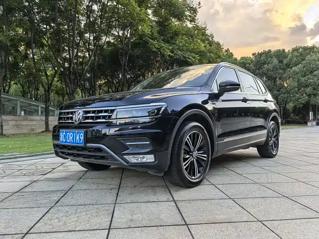 VOLKSWAGEN TIGUAN L 2018