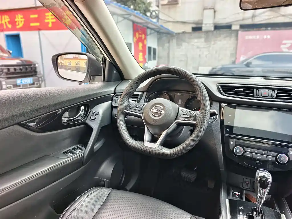 NISSAN QIJUN