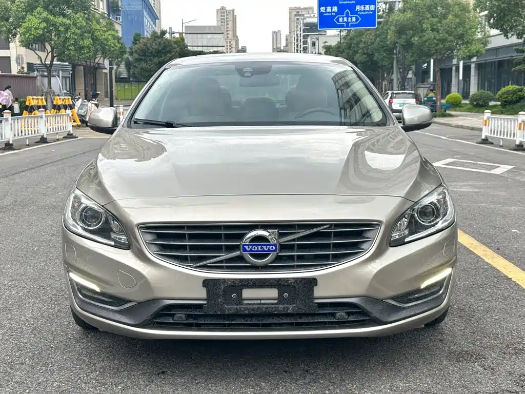 Volvo S60
