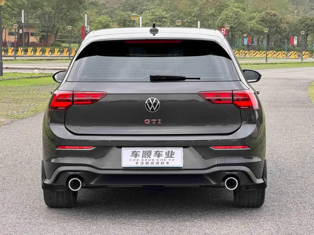 Volkswagen Golf GTI — миниатюра 7