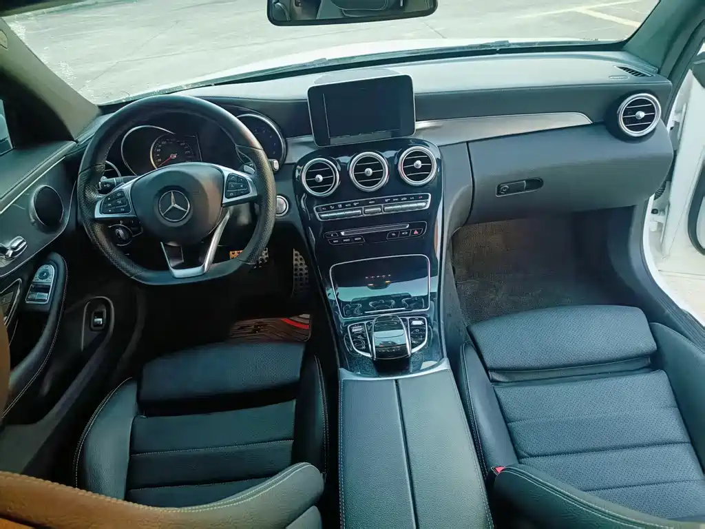 Mercedes-Benz C-Class (Import) — миниатюра 4