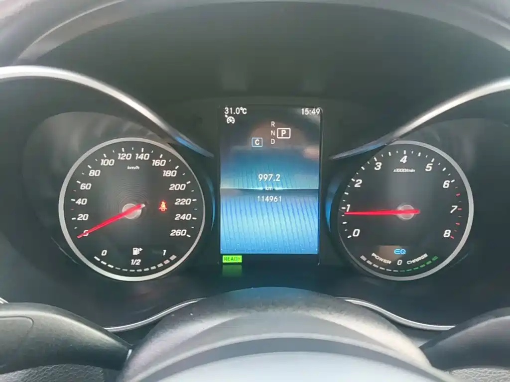 Mercedes-Benz C-Class — миниатюра 12