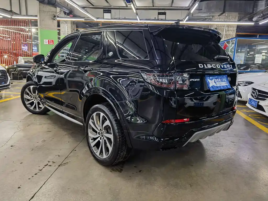 LAND ROVER DISCOVER SPORTS