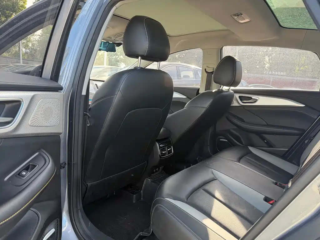 Roewe i6 MAX 2020 300TGI AT Smart Drive Supreme