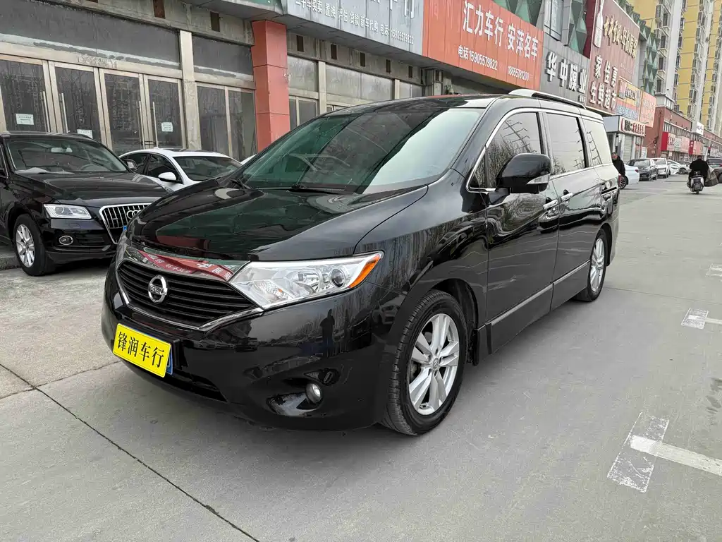 Купить Nissan Quest
