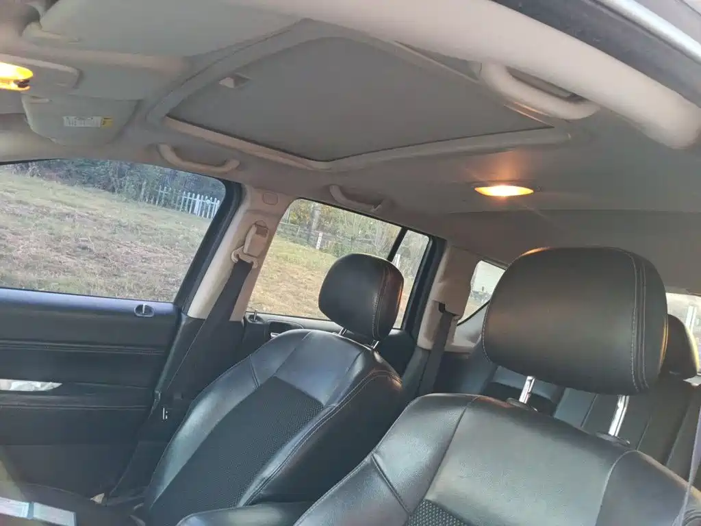 Jeep Compass (Import) — миниатюра 14