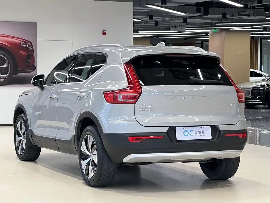 Volvo XC40 — миниатюра 5