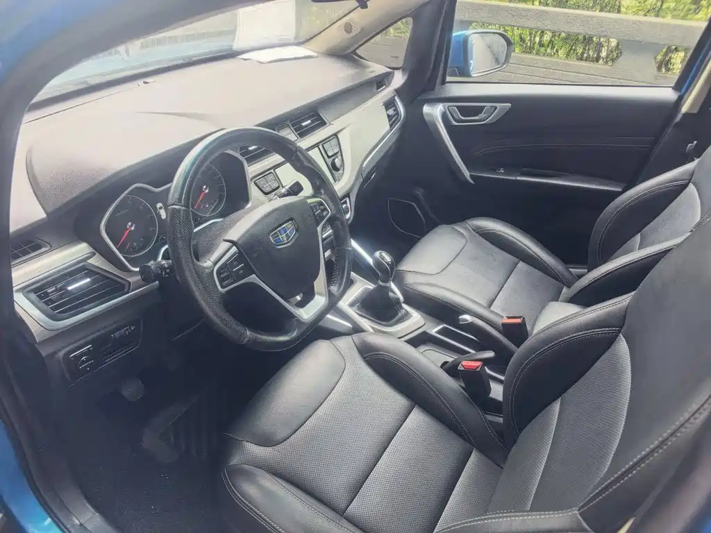 Geely Vision X3 — миниатюра 6