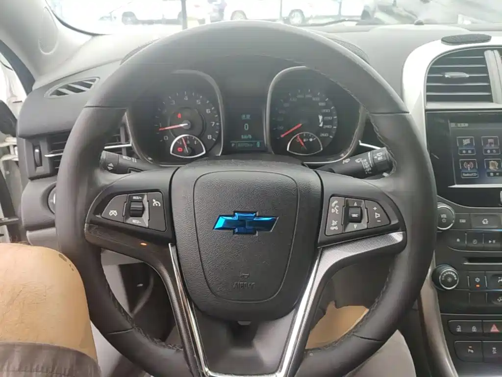 Chevrolet Malibu — миниатюра 11