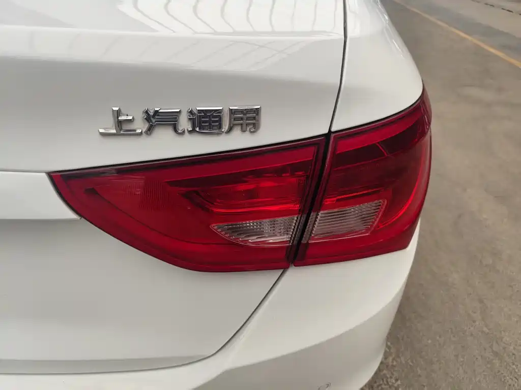 Buick Excelle — миниатюра 17
