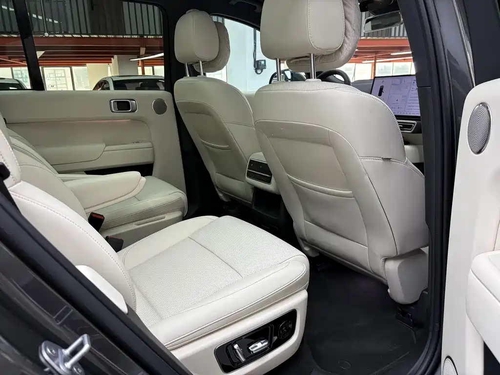 Li Auto Li L8 — миниатюра 14