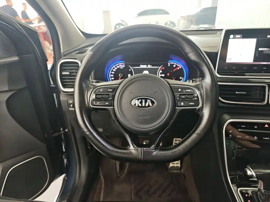 Kia KX5 — миниатюра 11