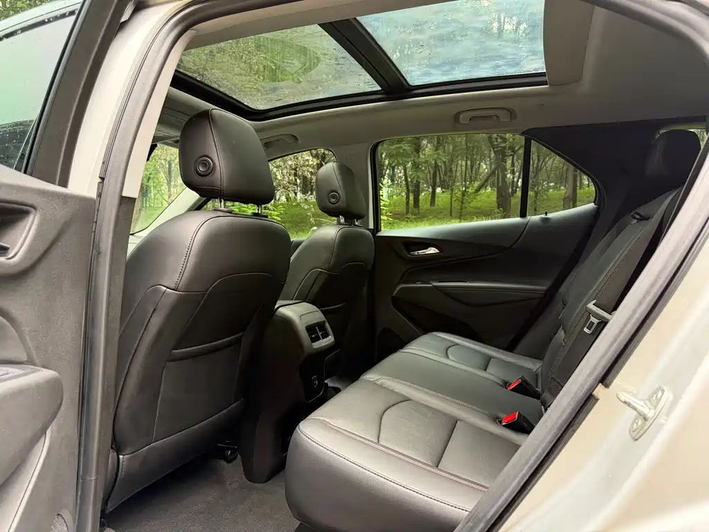 Chevrolet Equinox — миниатюра 8