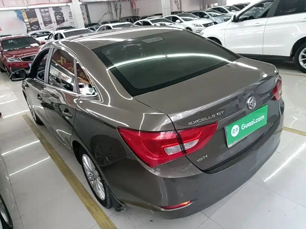 Buick Excelle — миниатюра 5