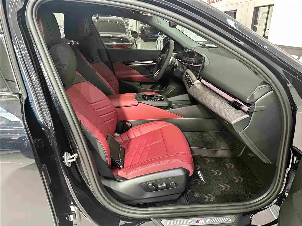 BMW 5 Series — миниатюра 16