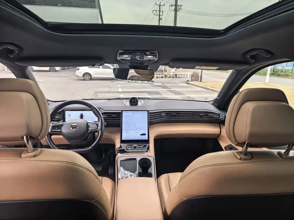 NIO ES8 — миниатюра 17