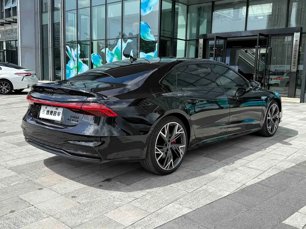 Audi A7L — миниатюра 4