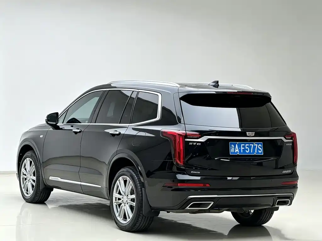 Cadillac XT6 2022 2.0T мест Luxury