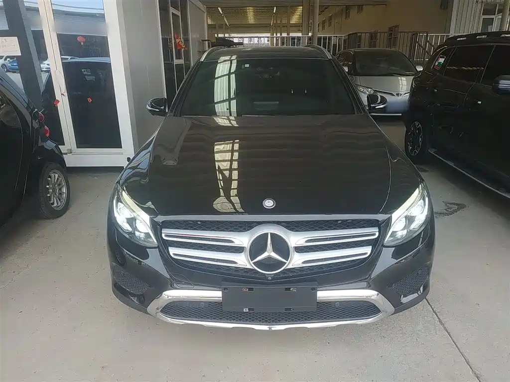 Mercedes-Benz GLC 2016 GLC 300 4MATIC