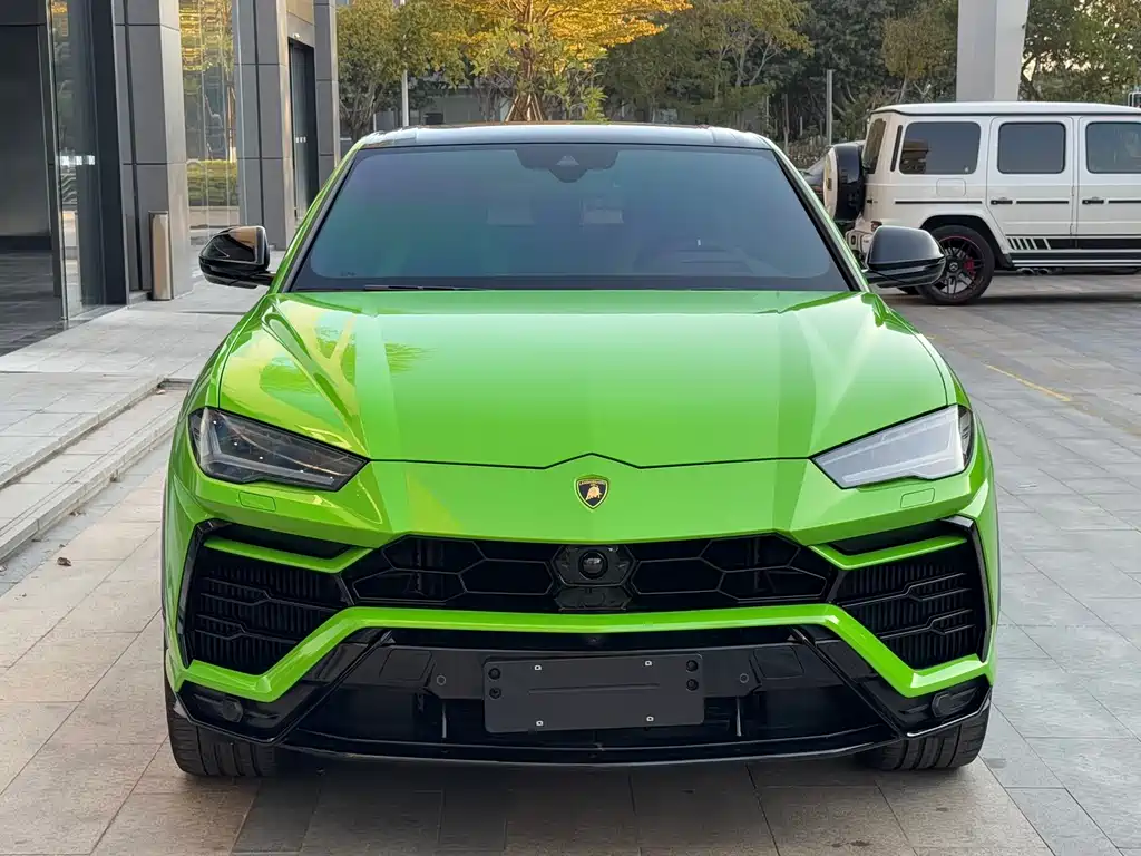 Lamborghini Urus 2021 4.0T V8