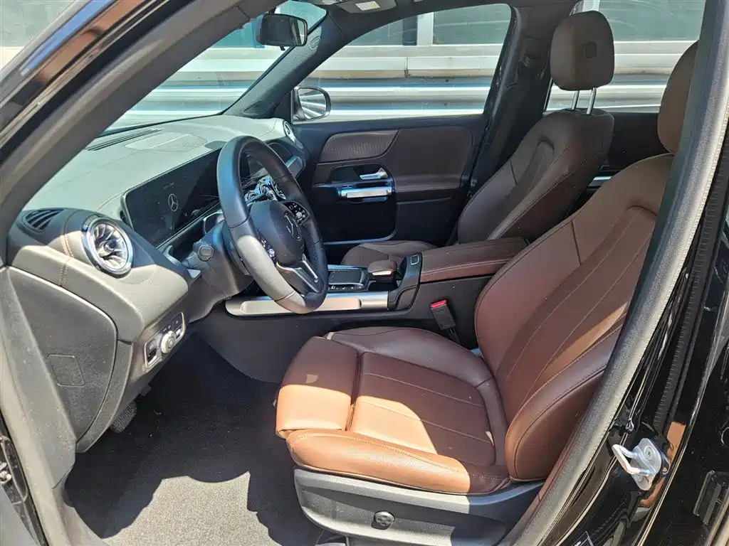 Mercedes-Benz GLB 2023 GLB 220