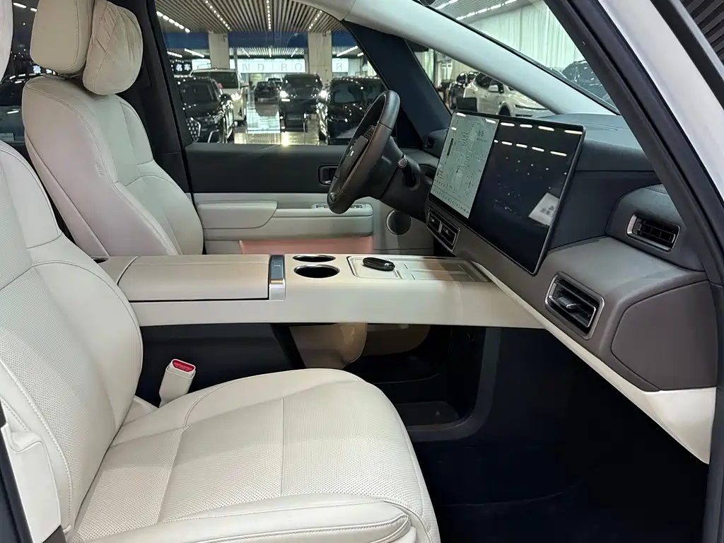 Li Auto Li MEGA — миниатюра 8