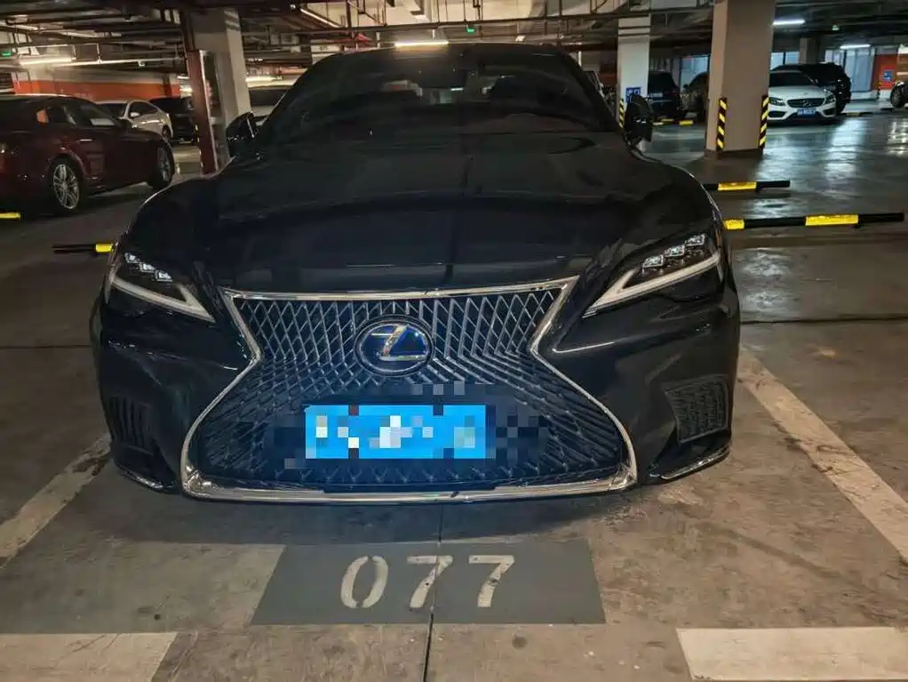 Lexus LS — миниатюра 2
