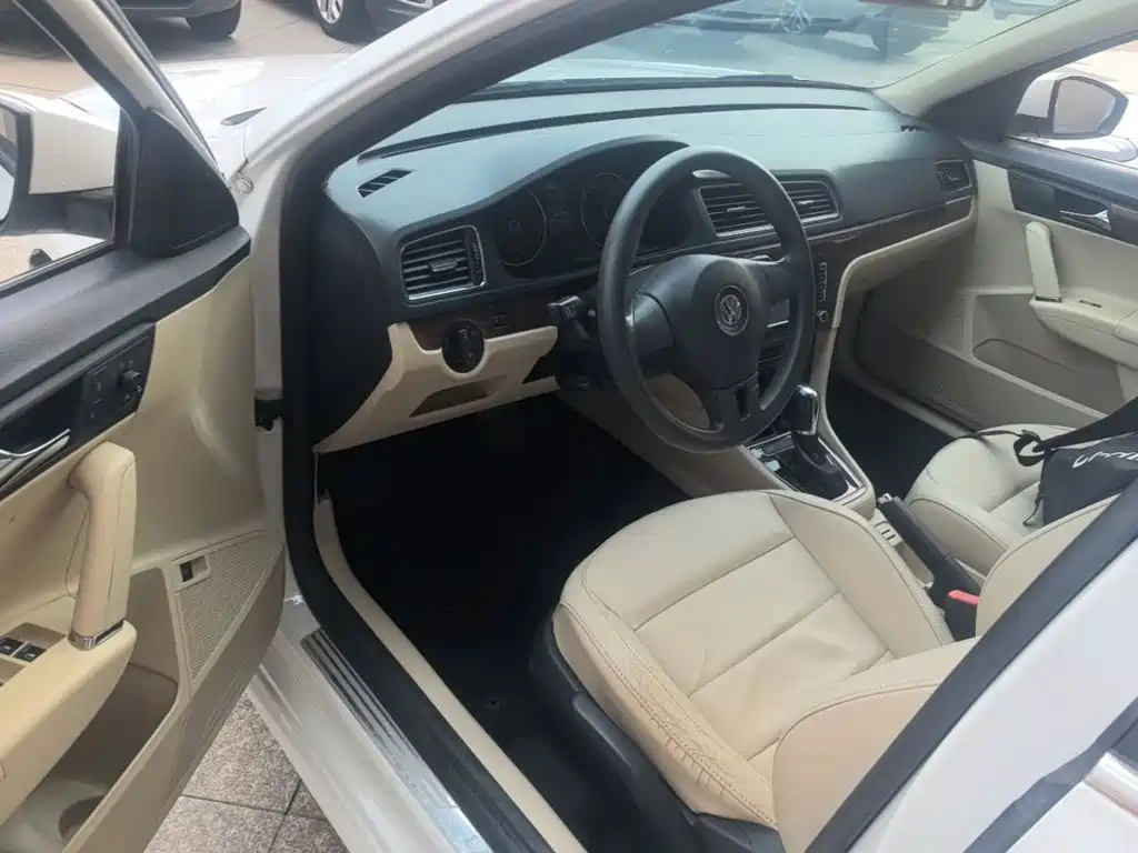 Volkswagen Lavida — миниатюра 16