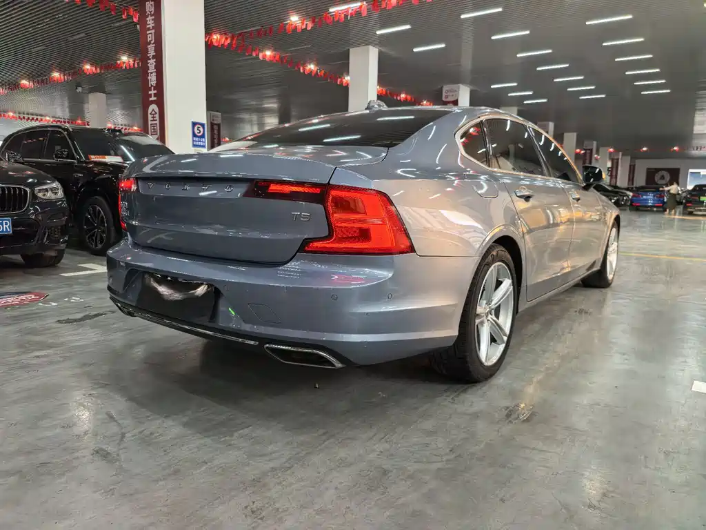 Volvo S90 — миниатюра 17