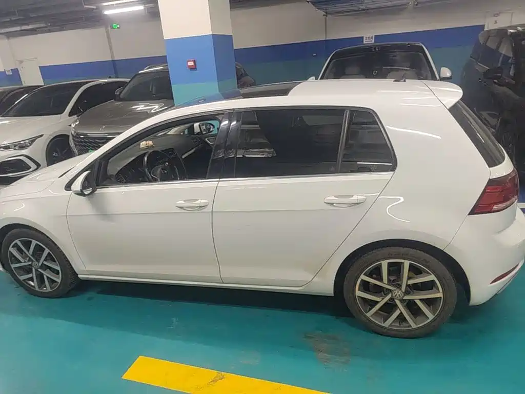 Volkswagen Golf — миниатюра 5