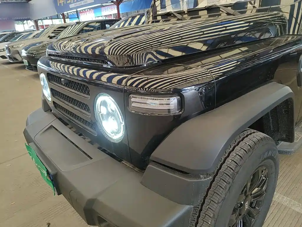 212 212 T01 — миниатюра 24