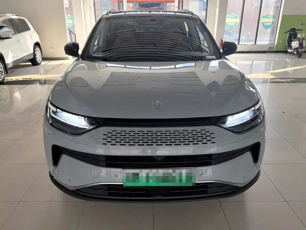 Leapmotor Leapmotor C11 — миниатюра 2