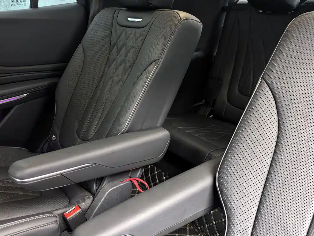 Hongqi HONGQI HS7 PHEV