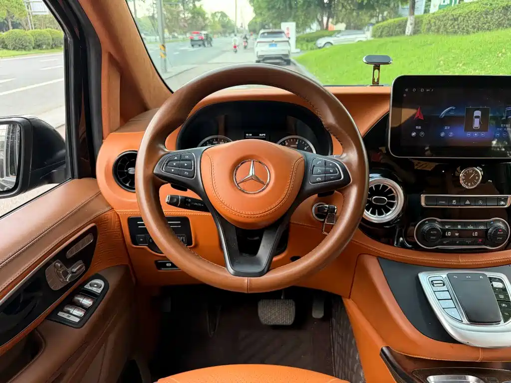 Mercedes-Benz Vito — миниатюра 14