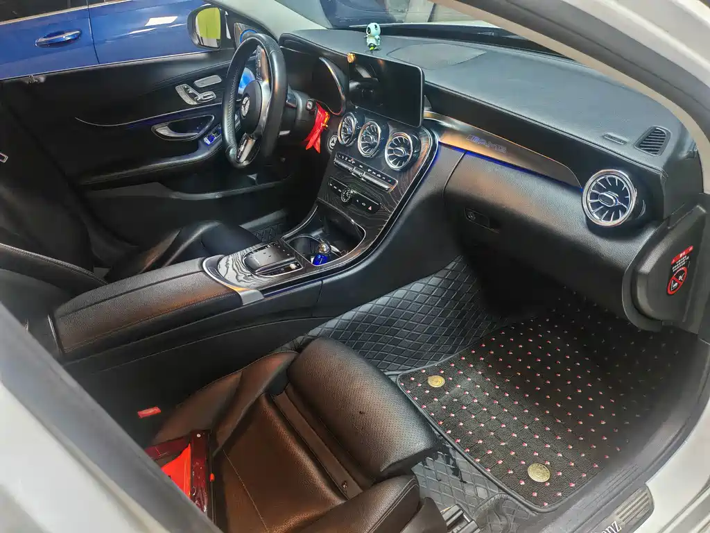 Mercedes-Benz C-Class — миниатюра 7