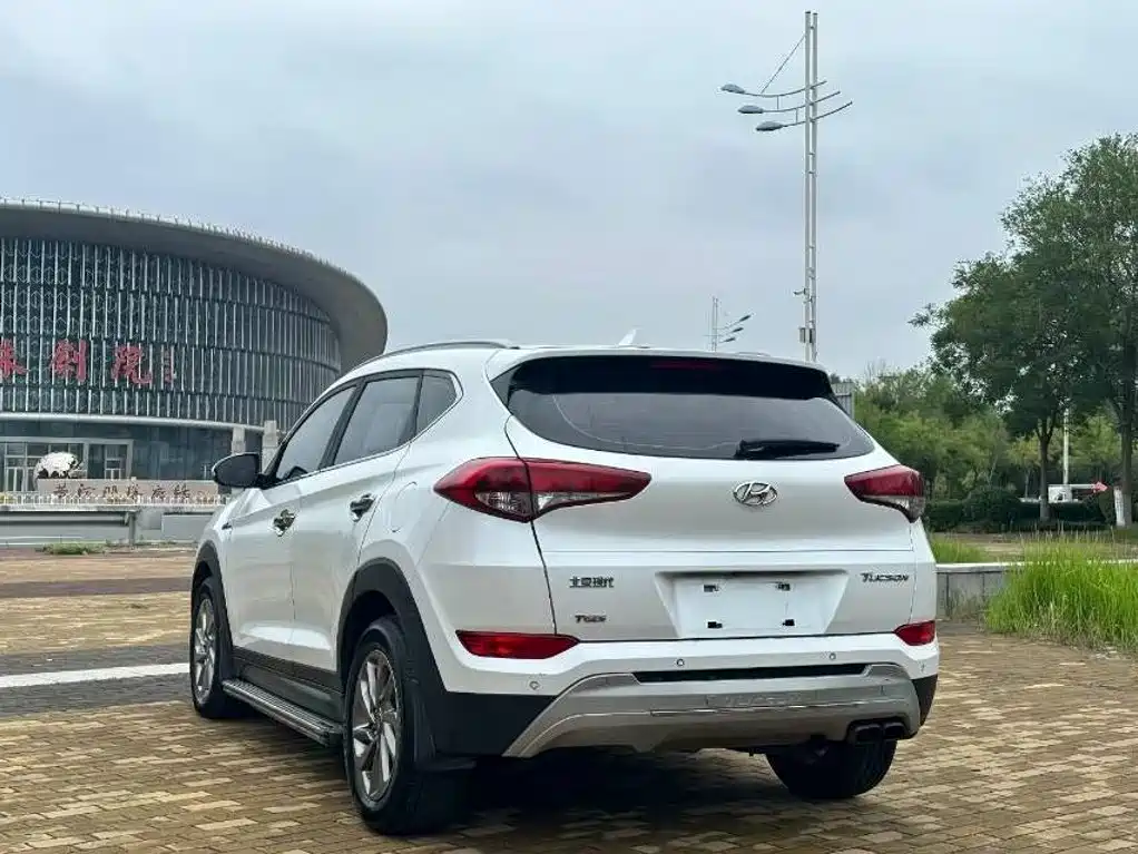 Hyundai Tucson — миниатюра 6