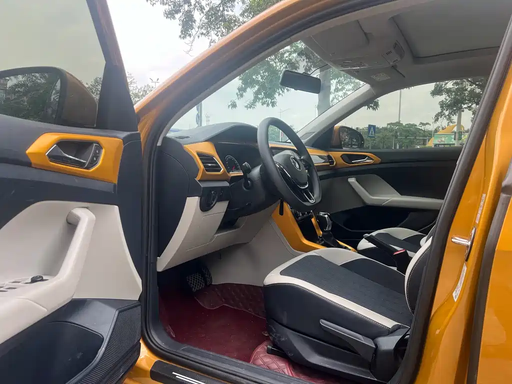 Volkswagen T-Cross — миниатюра 9
