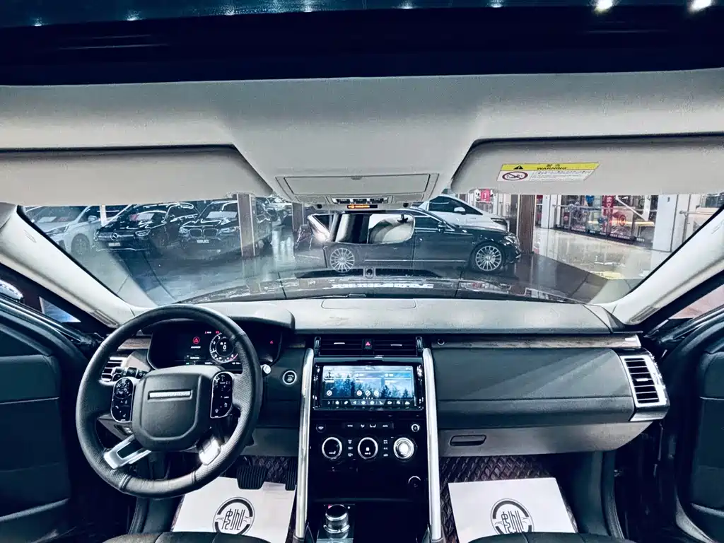 Land Rover Discovery — миниатюра 4