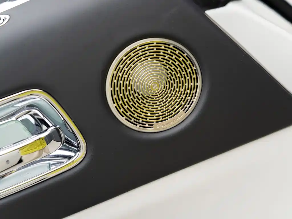 Rolls-Royce Wraith — миниатюра 8