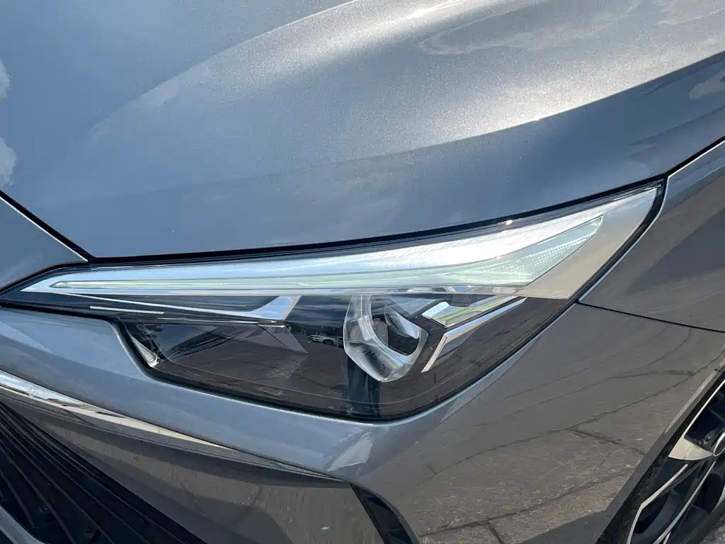 Roewe i5 — миниатюра 8