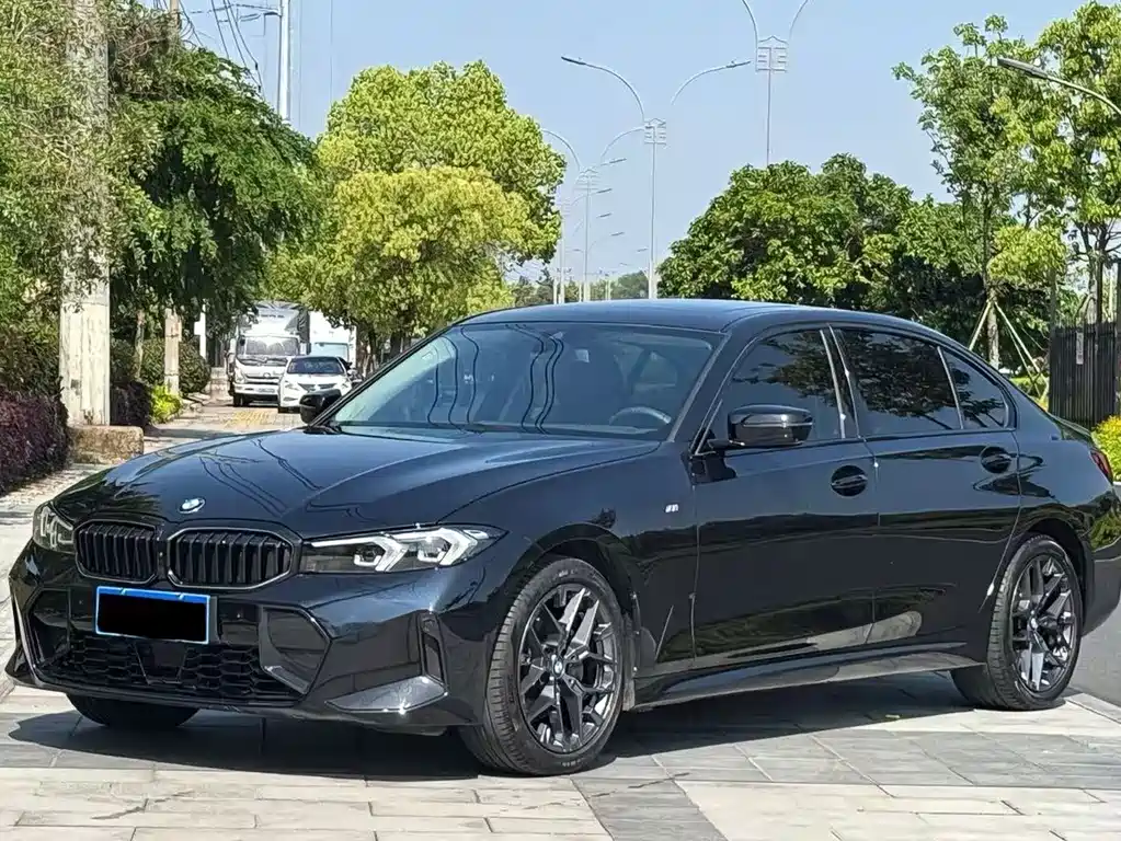 BMW 3 Series 2024