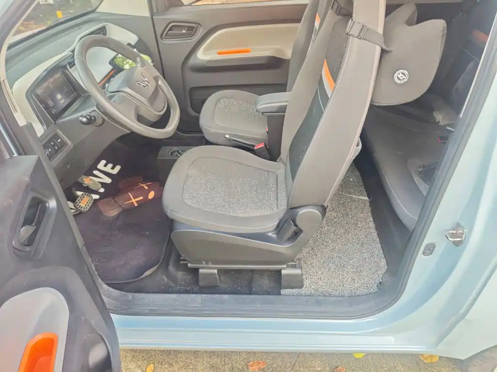 Wuling MINIEV — миниатюра 6