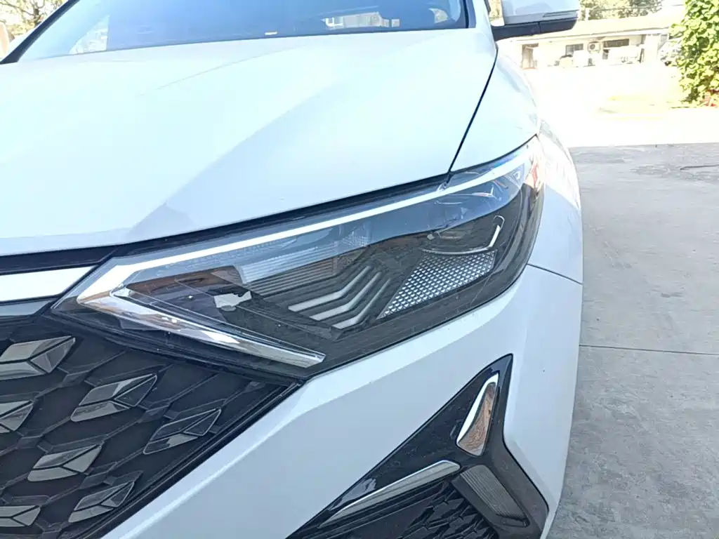 Jetta VS5 — миниатюра 24